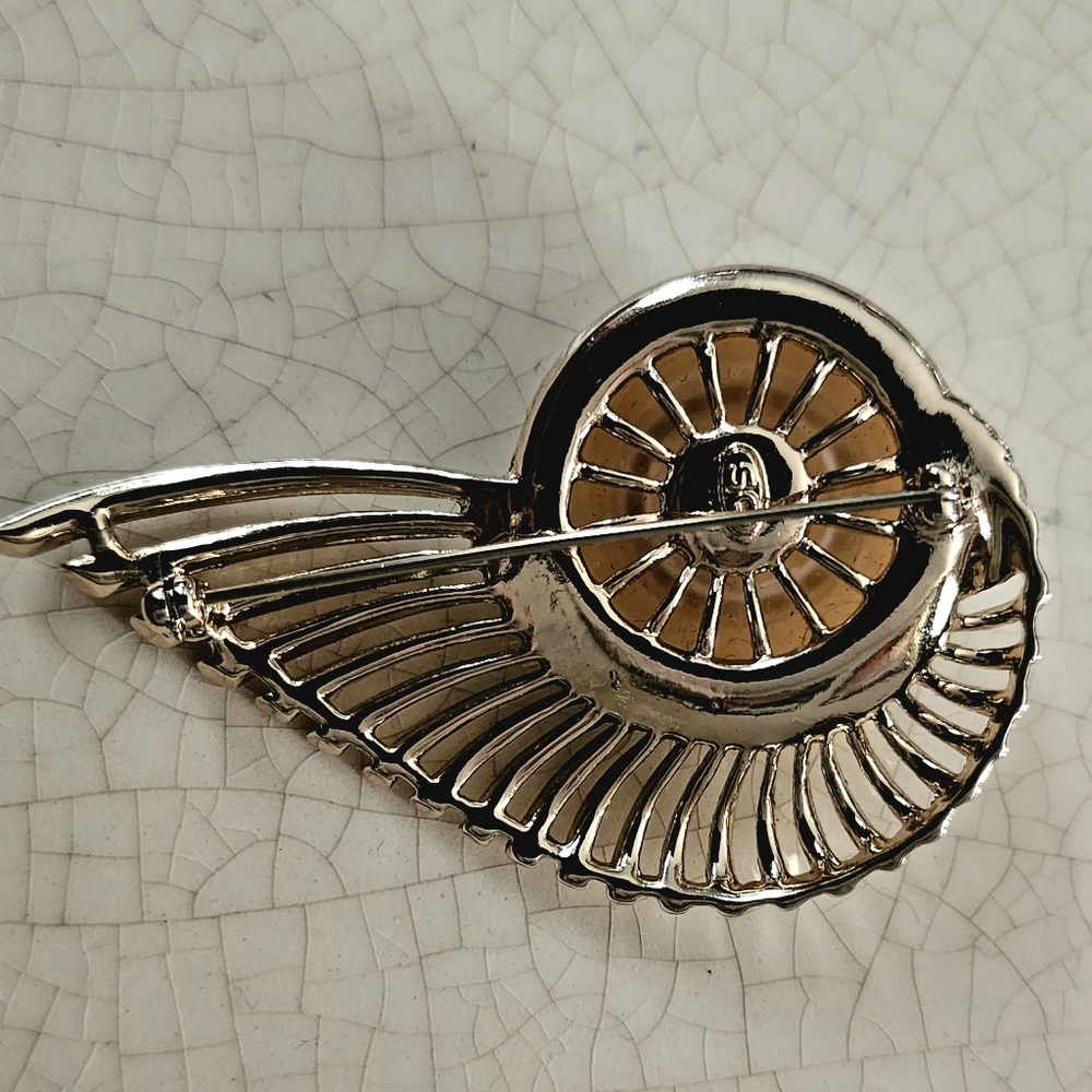 Vintage 1950s Sarah Conventry Large Pearl Flight Brooch, coastal grandma, estate - Picture 6 of 6